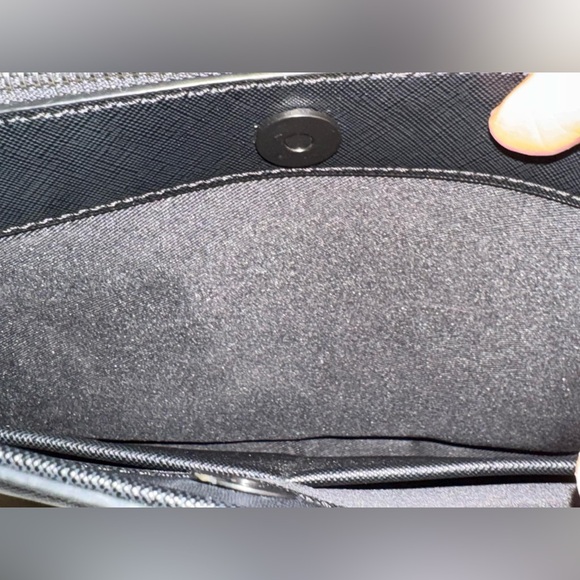 Aldo black tote purse with chain tassel like new LARGE - Picture 13 of 13